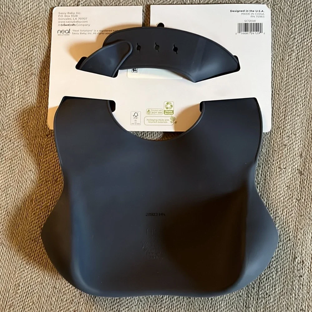 COPY - BPA Free Silicone Baby Bib with spill pouch and adjustable closure